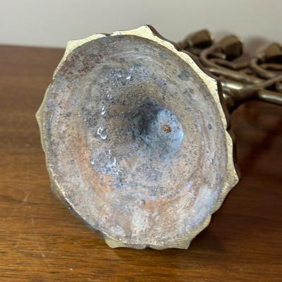 LOT 128: Israel/Jewish Home Decor, Books, Menorah, Yarmulkes & More