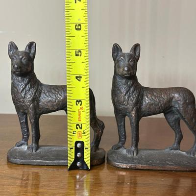 LOT 129: Vintage 1929 Gifthouse NYC D60 German Shepards Brass Bookends & More