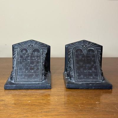 LOT 130: Vintage Pompeian Bronze Company Sculptures w/ Vintage Bookends