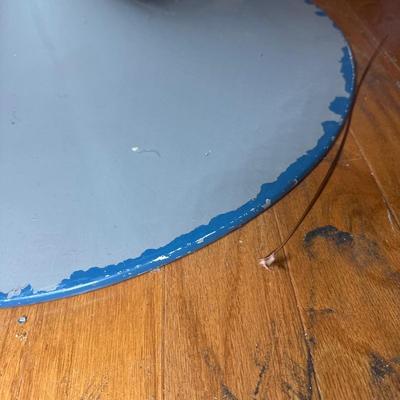 LOT 134: Marble Tulip Table w/ Chairs