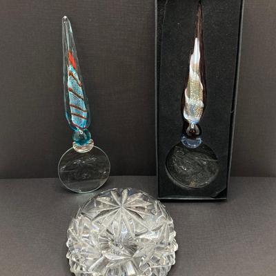 LOT 166: Va Bene Murano Glass Magnifiers and Galway Signed Crystal Paperweight