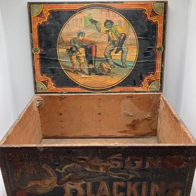 LOT 168: Black Americana Antique / Vintage Shoe Shine Box and Vantage Point Black American Worker Figurine