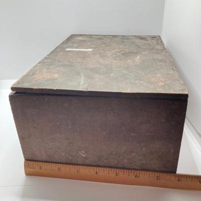 LOT 168: Black Americana Antique / Vintage Shoe Shine Box and Vantage Point Black American Worker Figurine