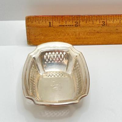 LOT 171: Set of Six Monogrammed Gorham Sterling Miniature Baskets - TW 110.61g