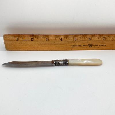 LOT 172: Vintage Set of Six Stainless / Sterling Handled Knives and One Numsen Bros Sterling Banded / Mother of Pearl Handle Knife