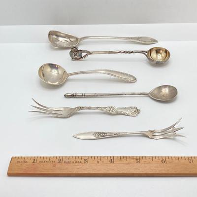 LOT 174: Collection of Sterling Flatware and More - TW 85.49g