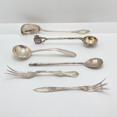 LOT 174: Collection of Sterling Flatware and More - TW 85.49g