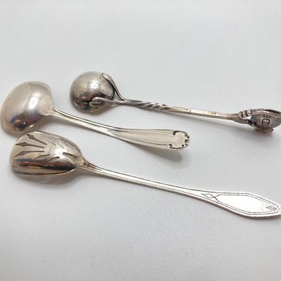 LOT 174: Collection of Sterling Flatware and More - TW 85.49g