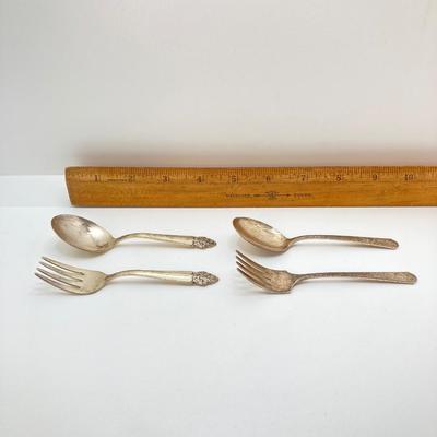 LOT 177: Vintage Children's Sterling Flatware TW 57.60g (Wolfenden and More)