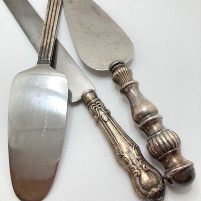 LOT 178: Vintage Sterling Serving Flatware - TW 115.67g
