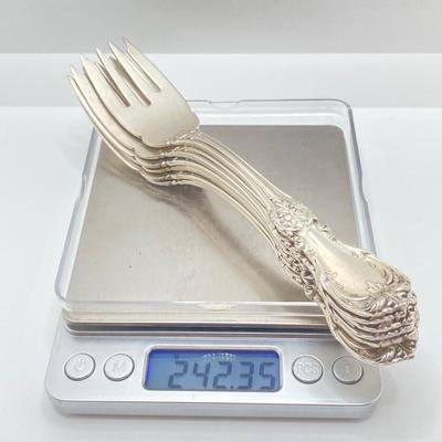 LOT 179: Vintage Reed and Barton Sterling "Burgundy" Flatware Set - TW 4269.89g