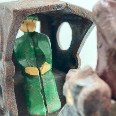 LOT 180: Vintage / Antique Cast Iron Horse and Carriage with Driver and Passenger