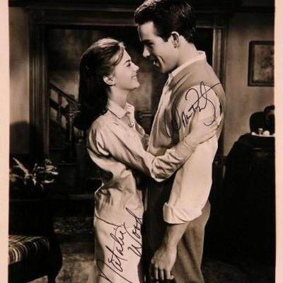 Natalie Wood and Warren Beatty signed movie still photo 