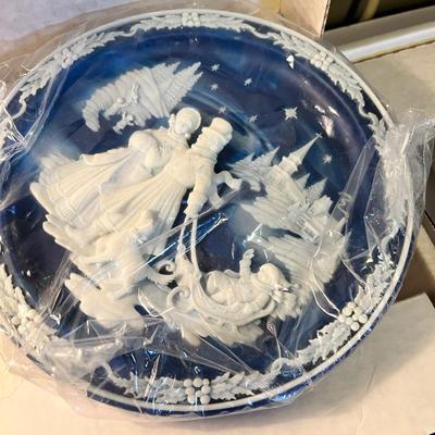 Lot 3 Incolay Lapis Plates