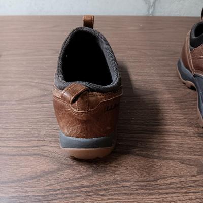 MEN'S LL BEAN LEATHER AND RUBBER SHOES PLUS SHOE FORMS