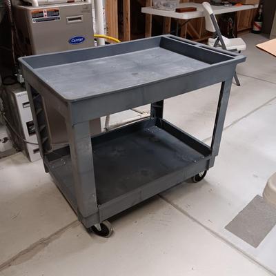 2 TIER RUBBERMAID CART ON CASTERS
