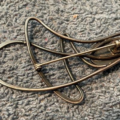 LOT 104 UNIQUE MCM STERLING ART MODERNE PIN