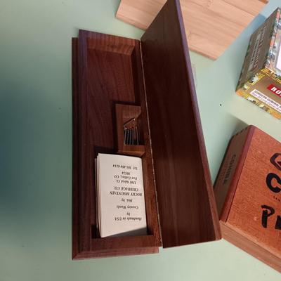 NICE WOODEN CRIBBAGE BOARD, WOODEN INDEX FILE BOX AND 2 CIGAR BOXES