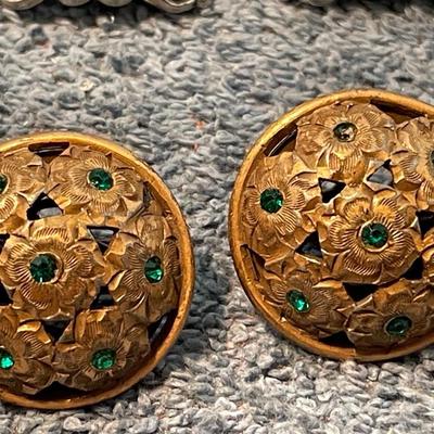 LOT 120 GREAT DESIGNER SIGNED CLIP EARRINGS