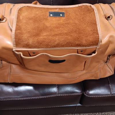 LIKE NEW ORVIS LEATHER BAG