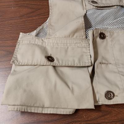 ORVIS CANVAS AND LEATHER BAG, FISHING VEST (L), JOURNAL AND KNOT TYING BOOK