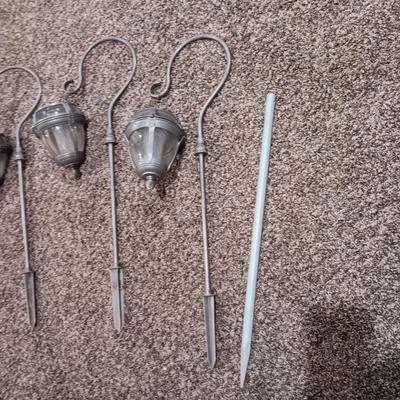 STAKED HANGING SOLAR LIGHTS