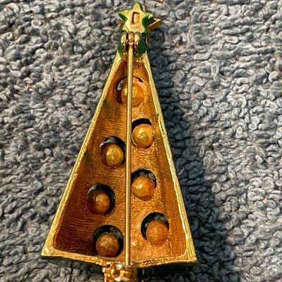 LOT 121 FAB CHRISTMAS TREES ANGEL PINS