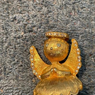 LOT 121 FAB CHRISTMAS TREES ANGEL PINS