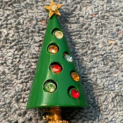 LOT 121 FAB CHRISTMAS TREES ANGEL PINS
