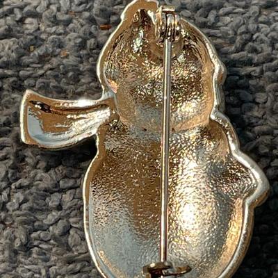 LOT 125 CHRISTMAS TREE/CHAMPAGNE GLASS/DEER/SNOWMAN PINS