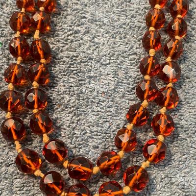 LOT 129 VINTAGE BEADED JEWELRY