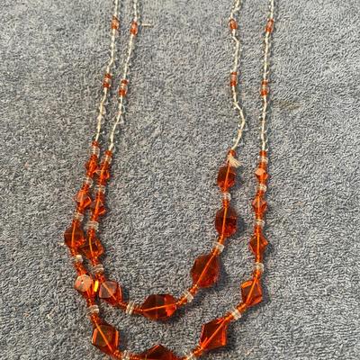 LOT 130 BEAUTIFUL VINTAGE ART GLASS BEAD JEWELRY