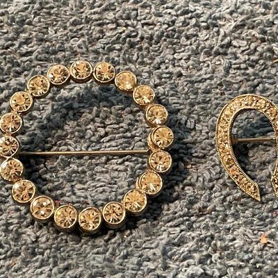 LOT 132 UNIQUE RHINESTONE PINS