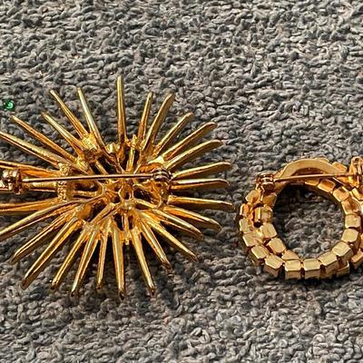 LOT 132 UNIQUE RHINESTONE PINS