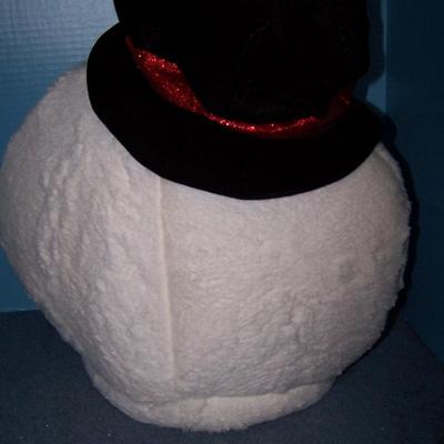 LOT 136 GREAT COLLECTABLE DAN DEE SNOWMAN HEAD MASK DECOR