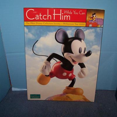 LOT 144 SUPER DISNEY NIB MILLENNIAL MICKEY