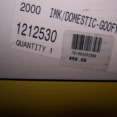 LOT 144 SUPER DISNEY NIB MILLENNIAL MICKEY