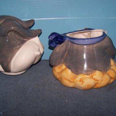 LOT 147 WONDERFUL COLLECTABLE TALKING BUGS BUNNY COOKIE JAR
