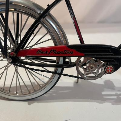 Schwinn Black Phantom Model Bicycle (DR-MG)