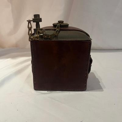 Gough & Company Oil Can with Leather Case (BP-MG)
