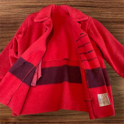 Hudson Bay Point Blanket Coat - Size L/XL (B3-DZ)