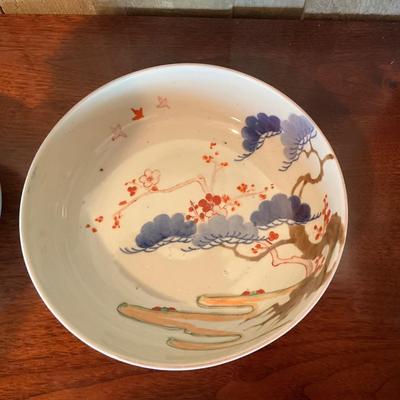 K1036 Pair of Antique Japanese Imari Porcelain Bowls