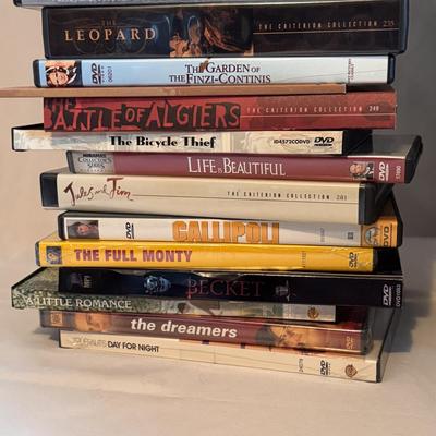 Over 140 DVDs (B3-DZ)