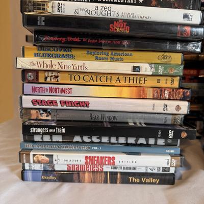 Over 140 DVDs (B3-DZ)