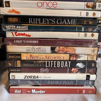 Over 140 DVDs (B3-DZ)