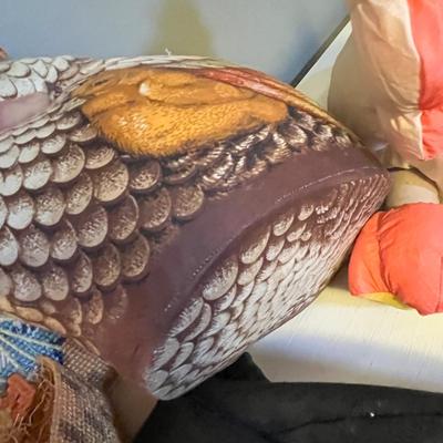 Lot 26 Stuffed chicken decor