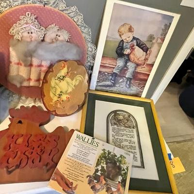 Lot 28 Chicken Wall deccor