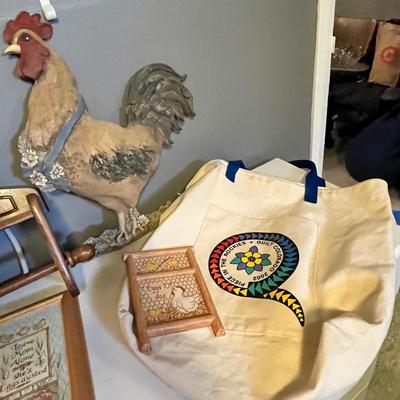 Lot 29 More Chicken Wall decor