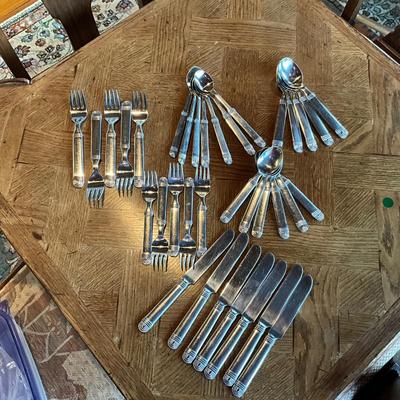 K1036 Towle Georgian House 18-8 Stainless Steel 35pc. Flatware Set