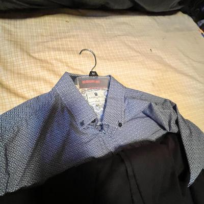 Lot 38 Men's work out clothes